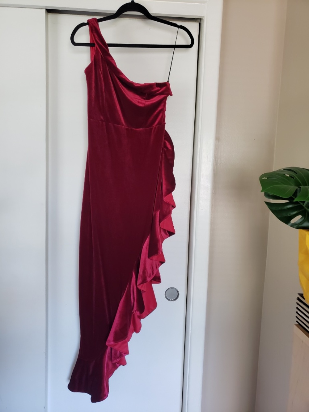 Velvet One Shoulder Ruffle Dress Size Medium - Picture 7 of 10